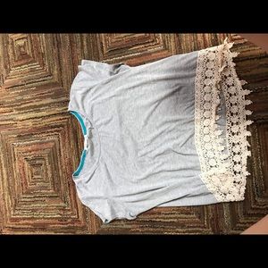 Short sleeve with lace